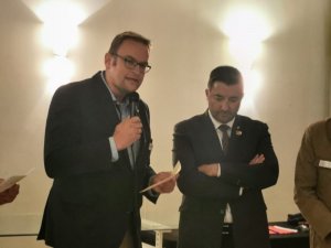 Europäische Freundschaft - Pirmasenser Delegation ist in Poissy angekommen