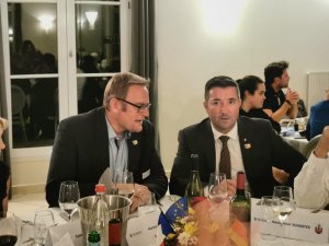 Europäische Freundschaft - Pirmasenser Delegation ist in Poissy angekommen