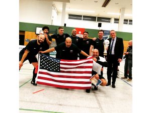  Stadt der Toleranz - USA gewinnen internationales Fußballturnier 