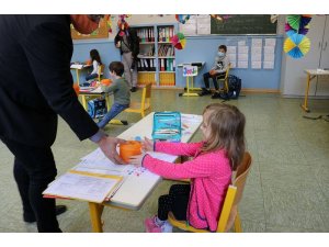 Pirmasens - Oberbürgermeister Markus Zwick besucht Grundschüler am Horeb
