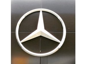 Ein Stern am Pirmasenser Autohimmel â€“ Wiedereröffnung bei Mercedes Reinhard 