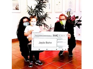 Wir helfen Jayla â€“ ein schöner Besuch im Pirmasenser Rathaus