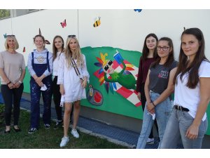 Pirmasens - Kreativprojekt â€žKinderhände â€“ Künstlerhändeâ€œ