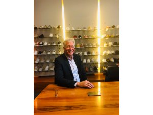 Zu Besuch in der Schuhfabrik â€“ Bei â€žSemlerâ€œ ziehen alle fest an einem Strang!