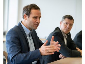 Tolle Nachrichten für Wirtschaftsstandort Pirmasens: Firma „Profine“ gibt fünfjährige Standor