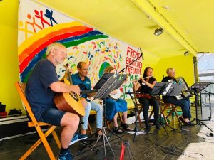 Das Multikulturelle Freundschaftsfest â€“ und ein ganz hoher Geburtstag