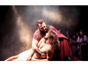 Theater für den guten Zweck – „Intensivtheater“ erneut zu Gast in Pirmasens