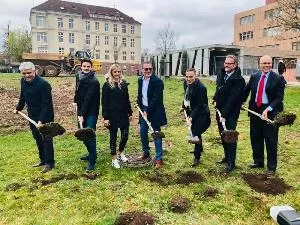 Großer Schritt für Medizin- Zentrum Pirmasens...