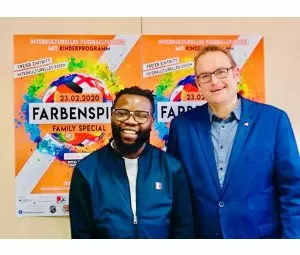 Fußball verbindet Menschen â€“ Interkulturelles Fußballturnier â€žFarbenspielâ€œ...